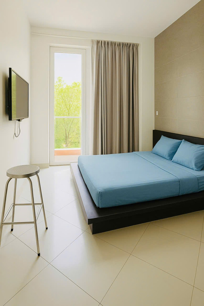 Nhà bán Tân Bình – hẻm xe hơi Cách Mạng Tháng 8 – sát Công viên Lê Thị Riêng