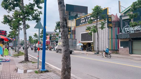 Bán đất mặt tiền đường 24x80m giá 145 tỷ Đường Lê Thị Hà