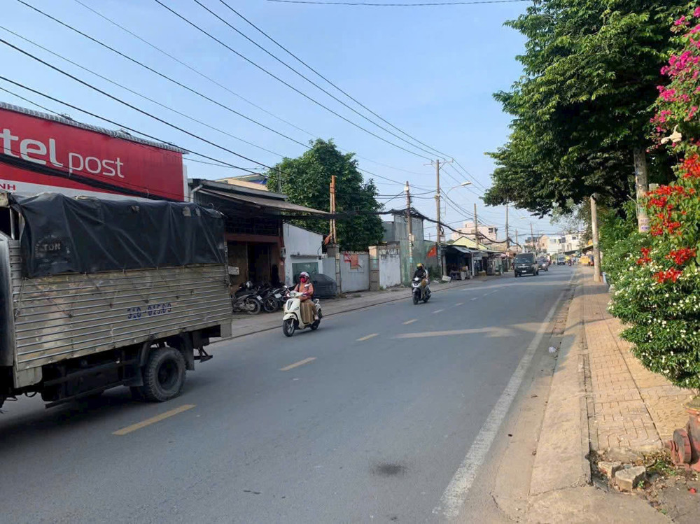 BÁN GẤP XƯỞNG (10x60) MẶT TIỀN NGUYỄN THỊ THỬ – HÓC MÔN