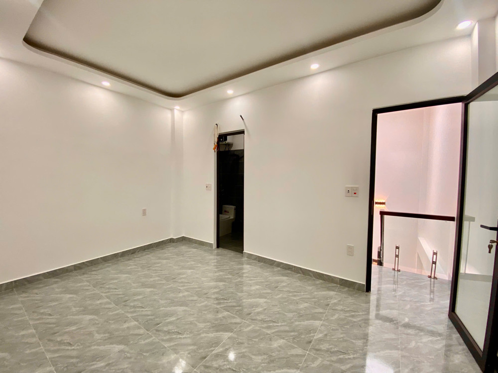 Bán Nhà 3 Tầng Mới Xây Trung Tâm Lạch Tray – Vị Trí Đẹp – Giá Tốt – Pháp Lý Rõ Ràng