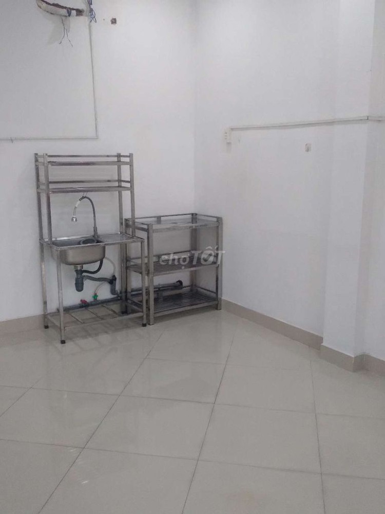 Cho thuê phòng trọ diện tích lớn, giá bình dân tại Phạm Văn Bạch – Tân Bình