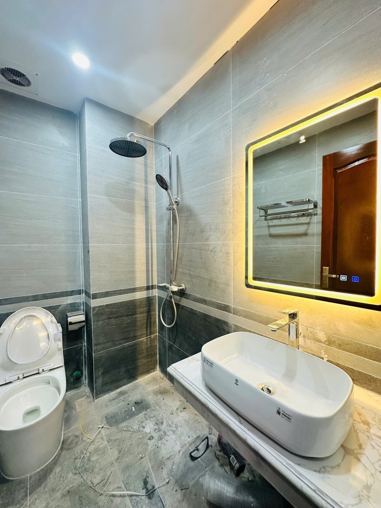 NHÀ MỚI KÍNH COONG PHỐ PHAN KẾ BÍNH 35m, 5T NHỈNH 11,6 TỶ- NGAY GẦN ĐƯỜNG Ô TÔ