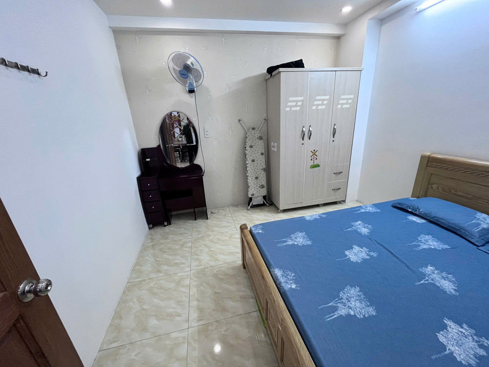 BÁN GẤP ‼️ CĂN HỘ TOÀ CT1 Phước Hải 2PN 62m2 Diện tích: 61,8m2
  Giá bán: 3,1tỷ (thương lượng) mọi