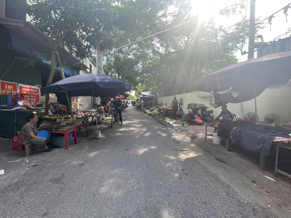 NHÀ ĐẸP - GIÁ TỐT - CHÍNH CHỦ Bán Gấp Nhà Mặt Đường Tô Vĩnh Diện Cạnh Đường Nguyễn Lương Bằng