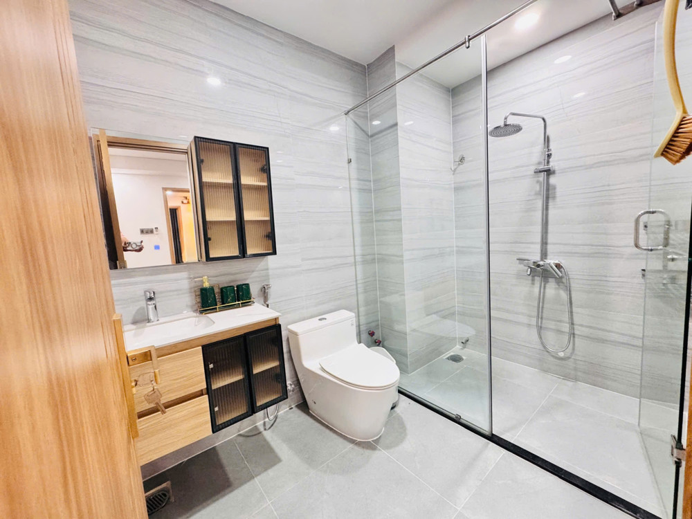 Bán gấp nhà mặt tiền Phạm Ngọc Thạch, Nha Trang - 7 Tầng Thang Máy - Cách biển 300m