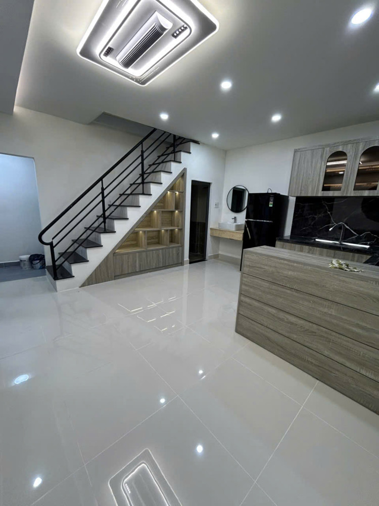 Nhà hẻm thông thoáng Thống Nhất - 1 trệt 1 lầu đúc - Full nội thất - Giá 2.9 tỷ