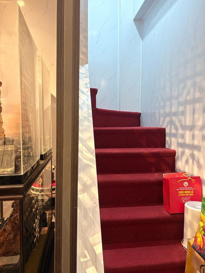 Bán Nhà Võ Văn Dũng 21m2. 3 tầng. mặt tiền 4.5m. giá 11 Tỷ Đống Đa Hà Nội