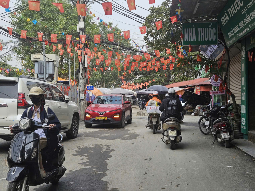 🔥 Bán Nhà Cách phố vài bước – Dân Xây Chắc Chắn – Tiện ích đầy đủ – Dọn về ở luôn hoặc Đầu tư cho