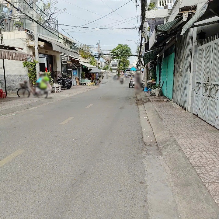 Nhà Mặt tiền đường Phong Phú - P11, Giá : 5,6 Tỉ (TL)