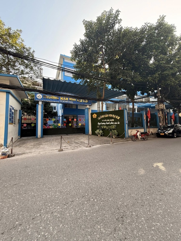 Bán Nhà mới Ngõ 168 Kim Giang-40m*3tầng-Cạnh Khu Đô thị-Gần Đại học Thăng Long. 9,7 tỷ