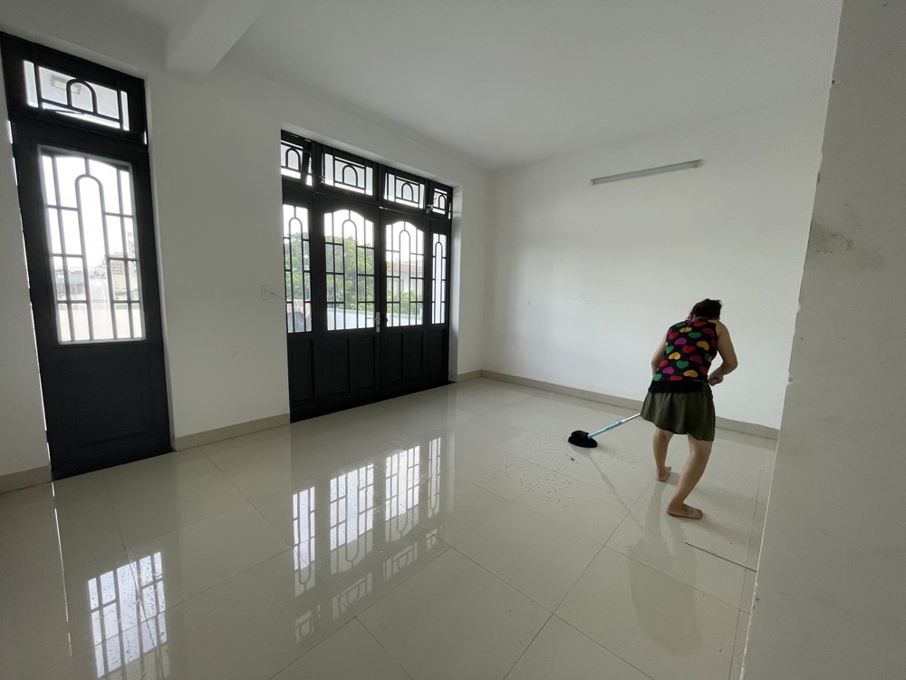 Cho Thuê Nhà Mặt Tiền đường Trưng Nữ Vương Hải Châu Đà Nẵng ngang 6m dt 132 m2