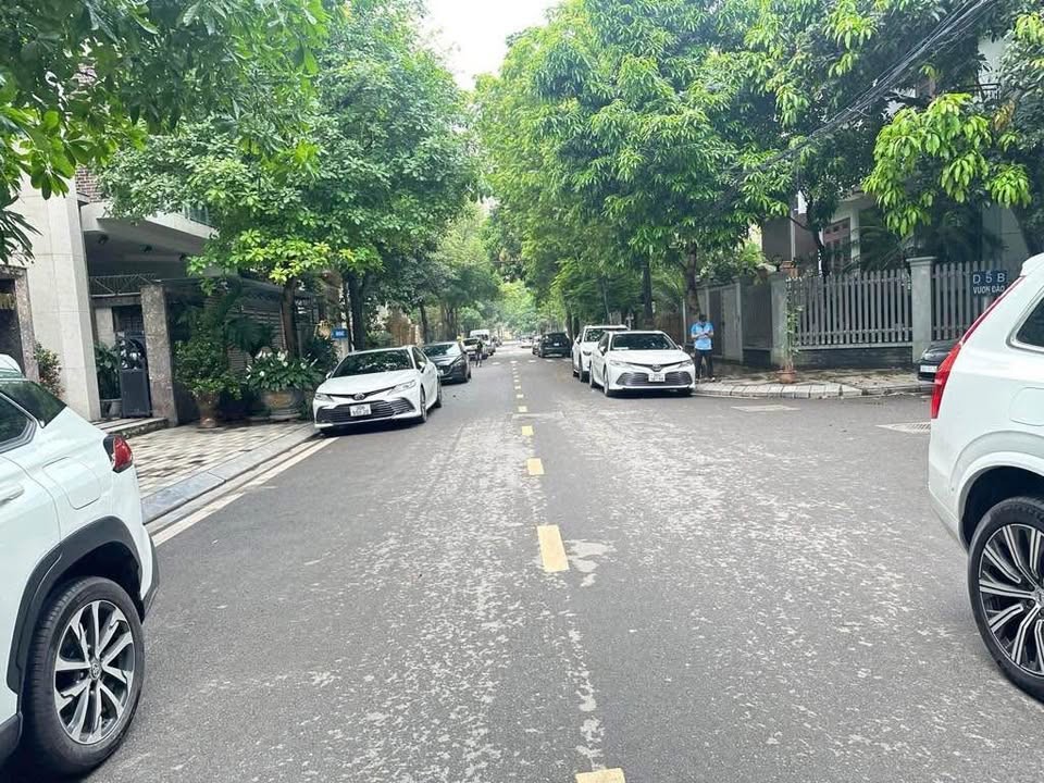 Bán Nhà Nguyễn Trãi/Thanh Xuân-35m*3tầng*6mMT-Lô góc-Kinh doanh-Ô tô tránh. 10,8 tỷ