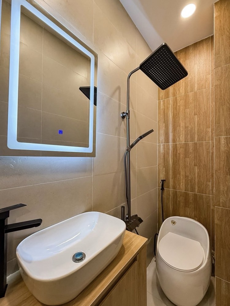 🌸 NHÀ MỚI 4 TẦNG SIÊU ĐẸP CMT8 20M2 (3X7) 3PN 3WC - 4.69 TỶ