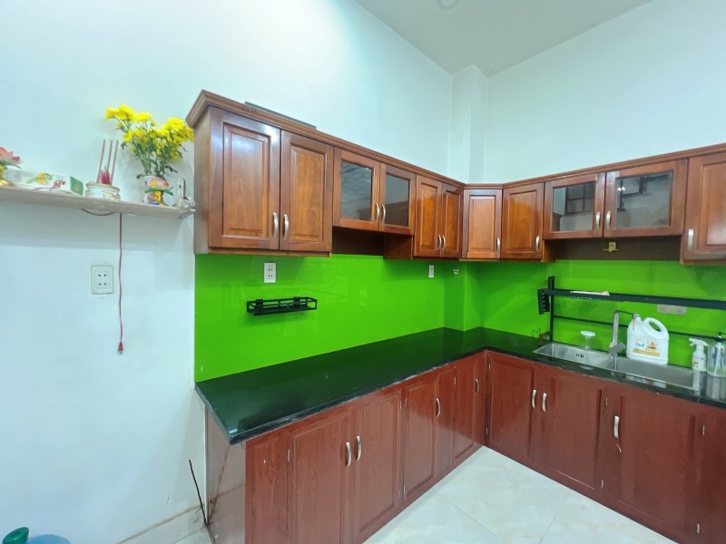 Bán nhà 4 tầng, 4 PN, 4 WC, 52m2 tại Hiệp Bình Chánh,Thủ Đức, giá 6,6 tỷ, Sổ Hồng, đường Số 50. LH