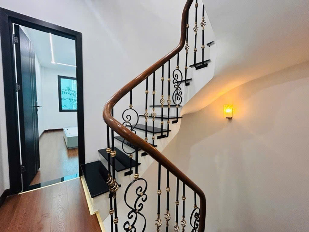 BánNhà Đẹp – Gần Trần Phú Ngõ đẹp thông thoáng–Bán hàng tiện – Gần Ô tô – Full nội thất Chỉ 7,85 Tỷ