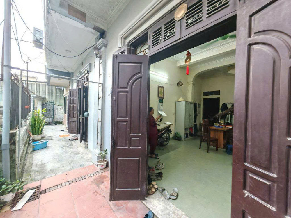 Bán Nhà 3 Tầng 61M2 Liên Mạc Từ Liêm Mặt Tiền 5M Giá Nhỉnh 6 Tỷ, Gần Ô Tô, Sổ Đẹp, Nở Hậu