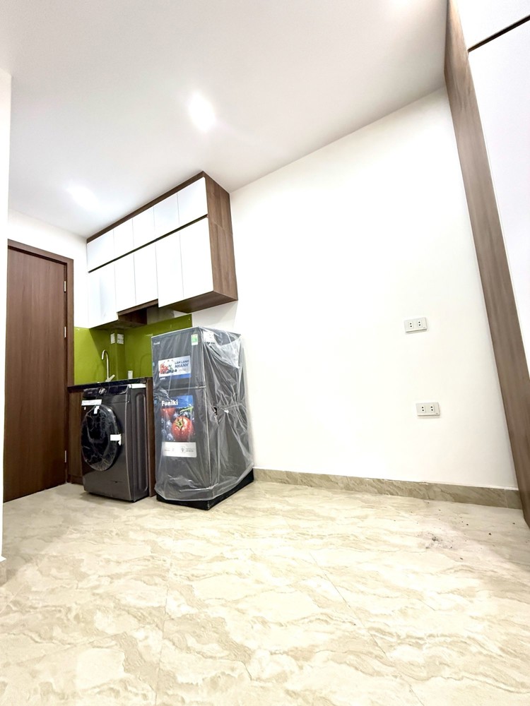 Bán Nhà Cát Linh 45m2. 7 tầng. mặt tiền 3.5m. giá 18.95 Tỷ Đống Đa Hà Nội