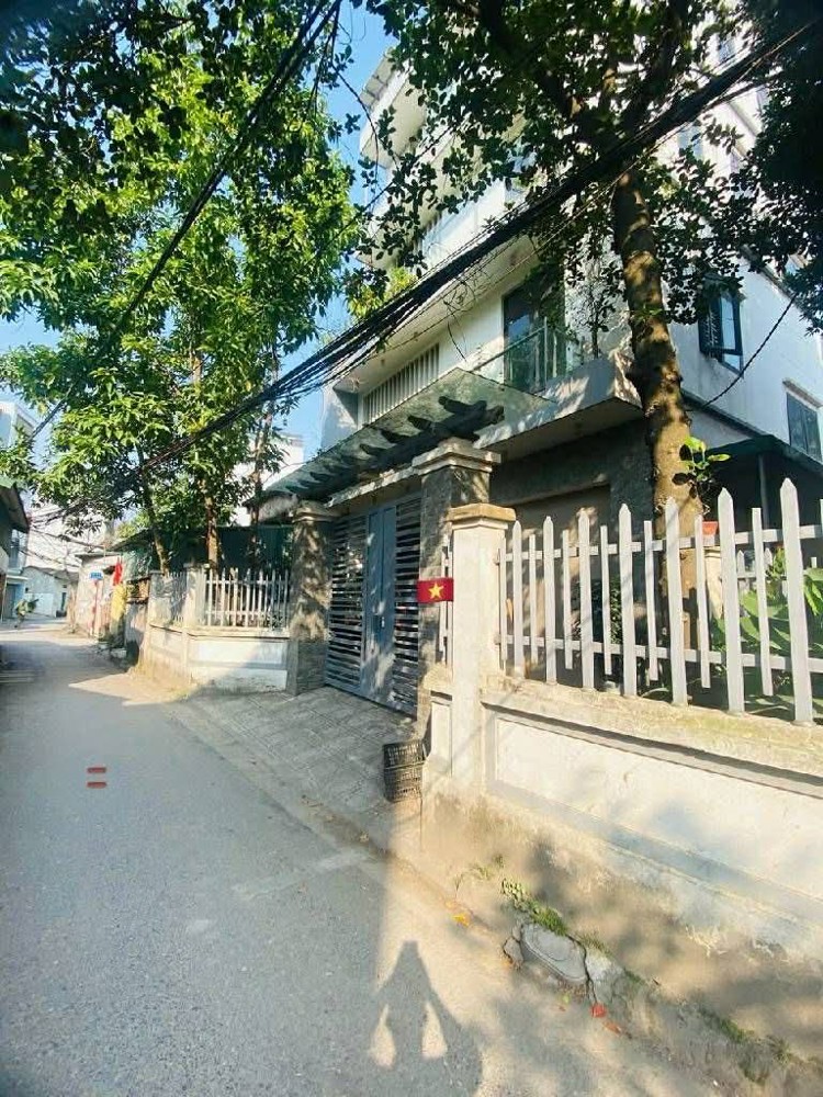 biệt thự sân vườn Long Biên, gần hồ điều hòa, diện tích 152m, mặt tiền 11m, full thổ cư