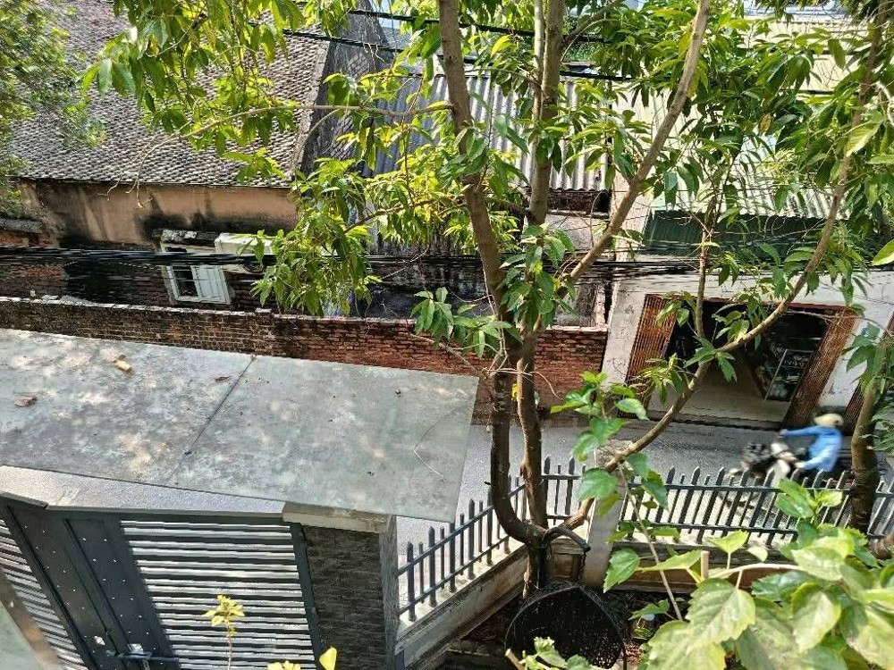 biệt thự sân vườn Long Biên, gần hồ điều hòa, diện tích 152m, mặt tiền 11m, full thổ cư