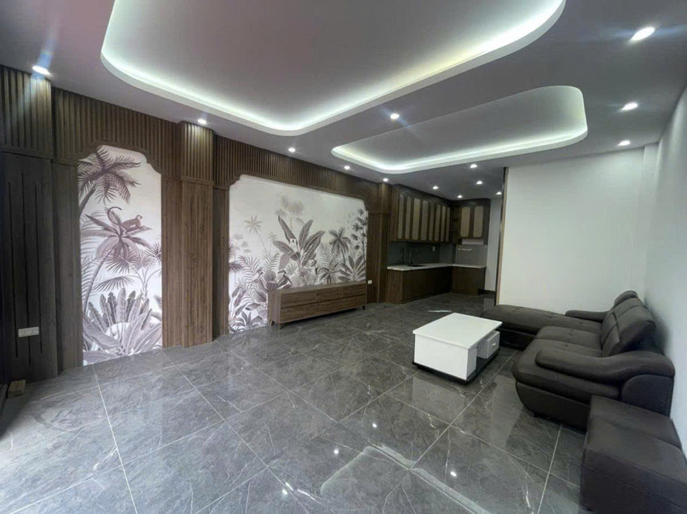 Bán nhà Cổ Linh 45m 6 tầng MT4.5m thang máy đối diện Aeon Mall hơn 13 tỷ