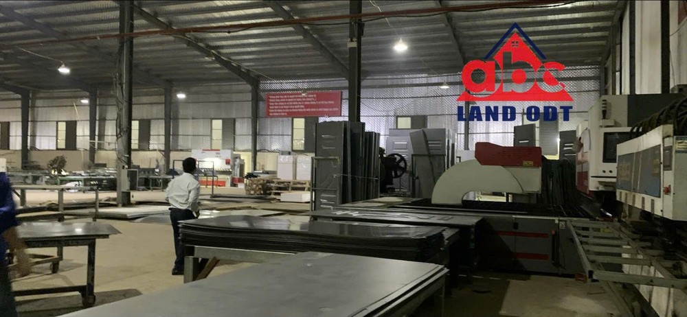 Bán nhà xưởng khung thép kiên cố pháp lý đầy đủ thuận lợi đầu tư SX lâu dài