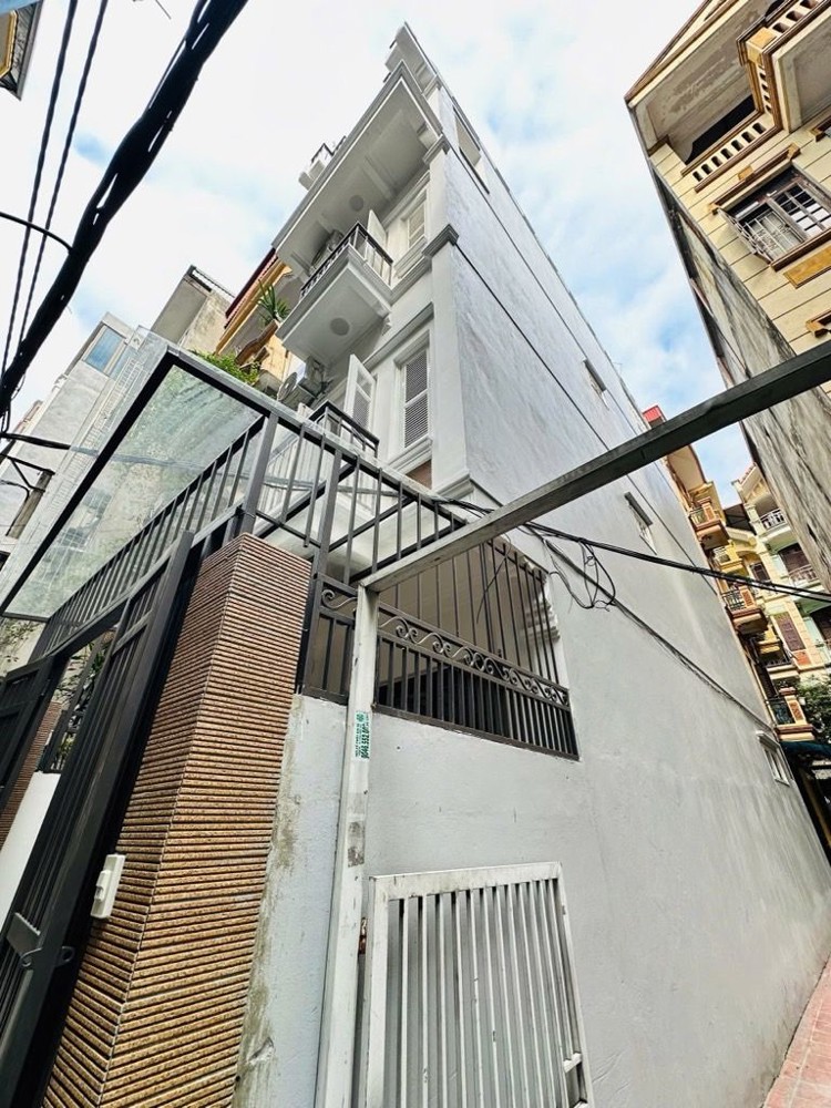 SIÊU PHẨM CẦU GIẤY - MẶT NGÕ THÔNG - LÔ GÓC -DIỆN TÍCH RỘNG - Ô CHỜ THANG MÁY_ 47M2-16,5 TỶ