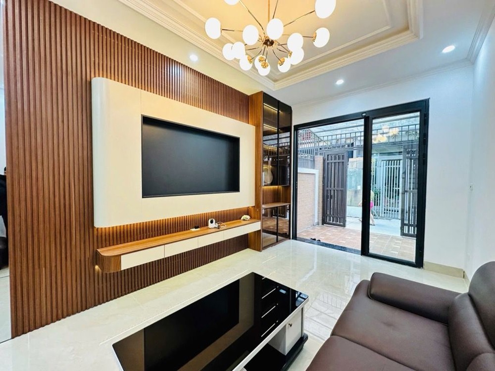 SIÊU PHẨM CẦU GIẤY - MẶT NGÕ THÔNG - LÔ GÓC -DIỆN TÍCH RỘNG - Ô CHỜ THANG MÁY_ 47M2-16,5 TỶ