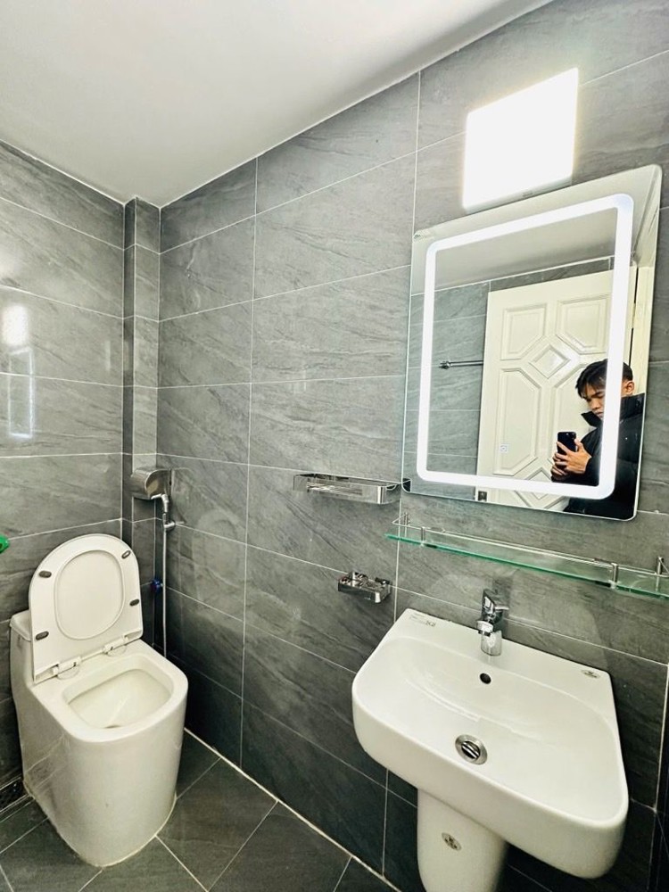 SIÊU PHẨM CẦU GIẤY - MẶT NGÕ THÔNG - LÔ GÓC -DIỆN TÍCH RỘNG - Ô CHỜ THANG MÁY_ 47M2-16,5 TỶ