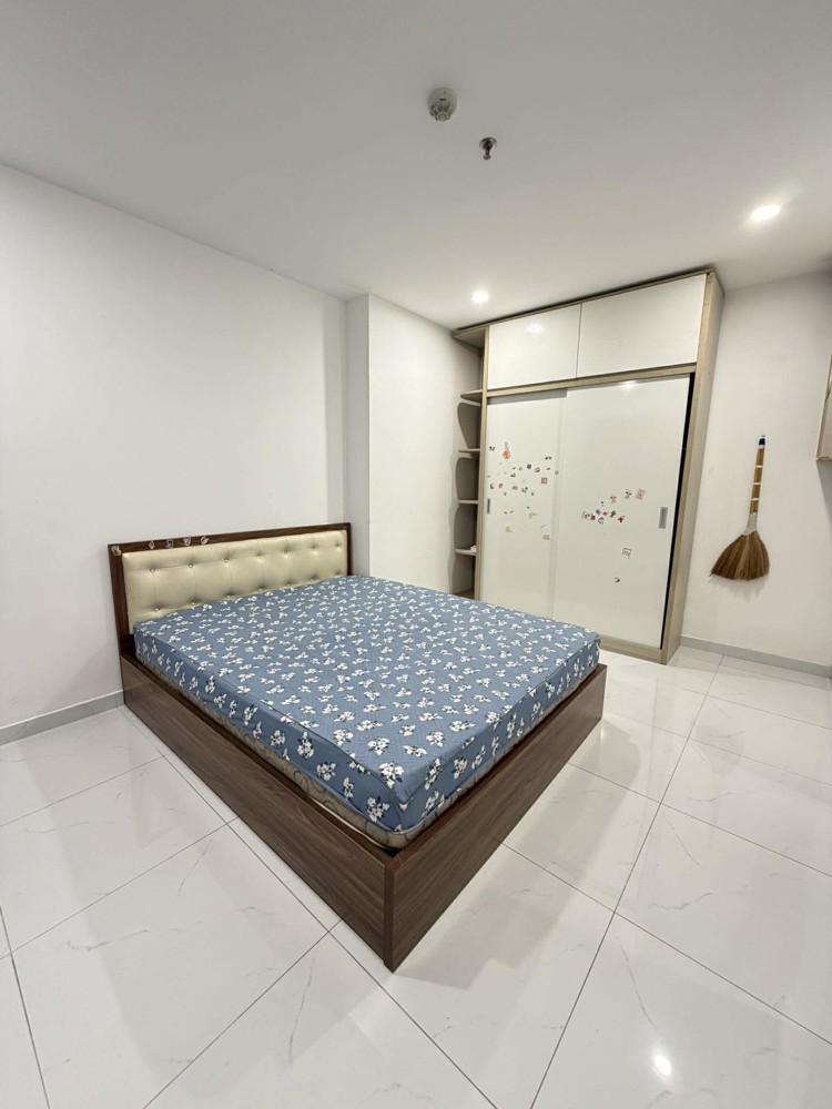 CHÍNH CHỦ GỬI BÁN CĂN 60 M2 BLUE STAR - GIA LÂM, GIÁ 70 TR/M2 - LH 0985865658