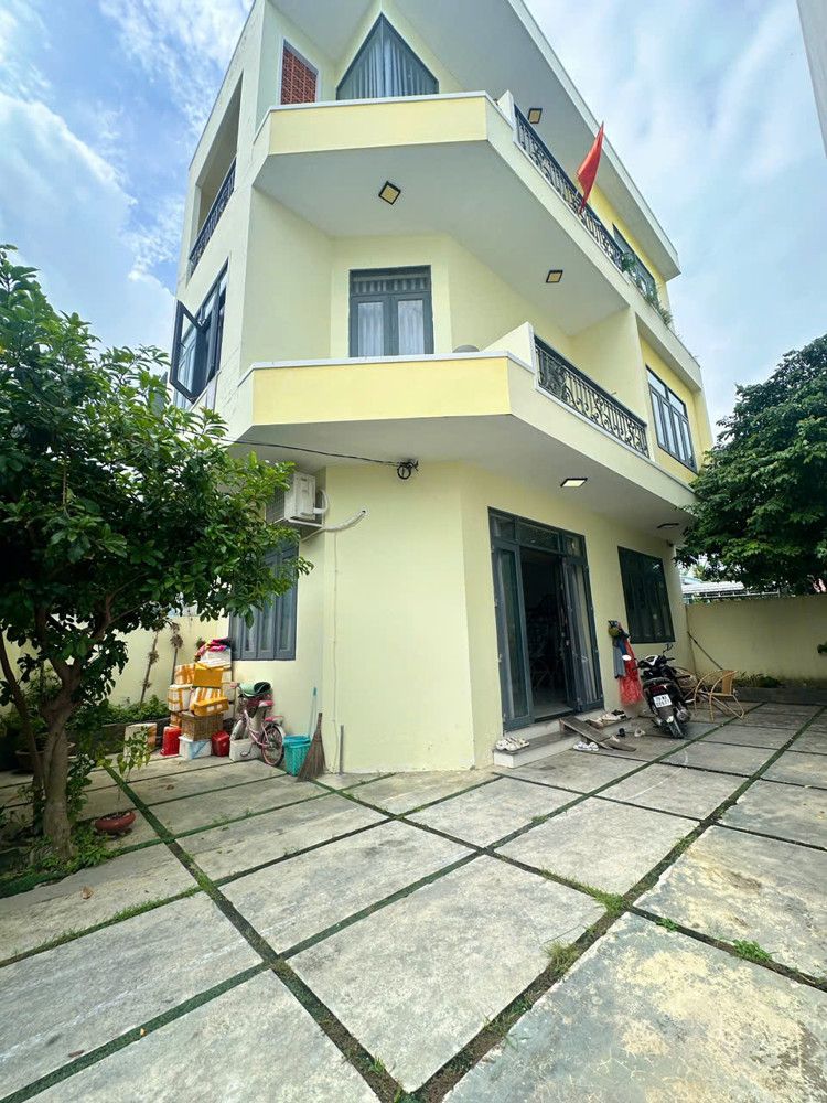 Nhà 3 tầng kiên cố gần KĐT Vĩnh Điềm Trung – sân đậu 2 ô tô