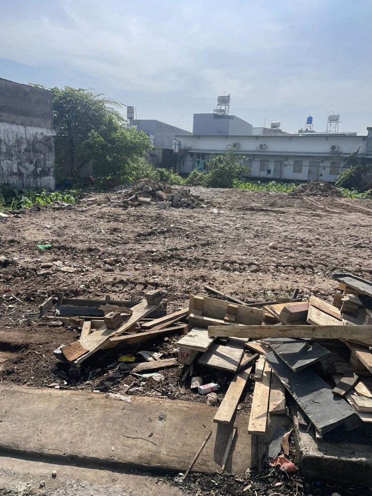 Bán Lô Góc 2 Mặt Tiền 8.2X16,5M Giá 5,5 Tỷ Đường Đông Thạnh 7-3