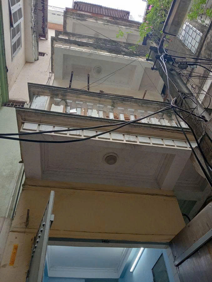 : Lô Góc 3 Mặt Tiền - Dân Trí Cao - Giá Đầu Tư Hiếm  Bán Nhà Đống Đa, Tôn Đức Thắng