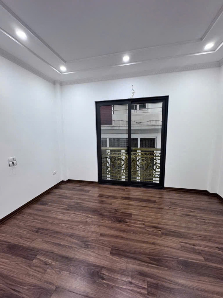 Nhà Trungtam Ngọc Hồi Mới Đẹp Ở Luôn - Thiết Kế 5 Tầng - 2 Thoáng