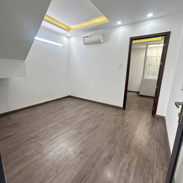 Nhà Hxh Đường Trần Bình Trọng Quận Bình Thạnh Phường 5 Cũ