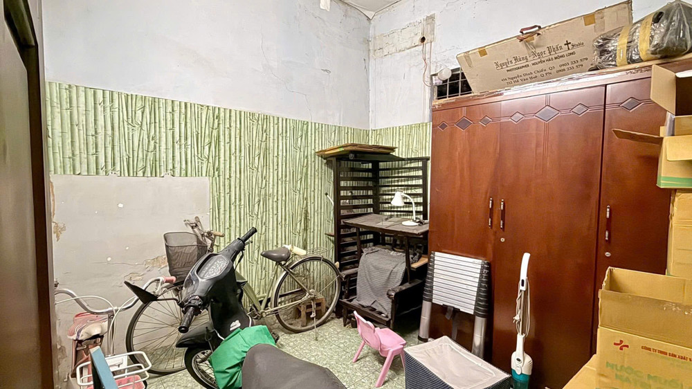 Bán nhà Mặt tiền Nguyễn Tư Giản - gần Emart Phan Huy Ích, 4,1x14m, Cấp 4- tiện xây, 7,5 tỷ