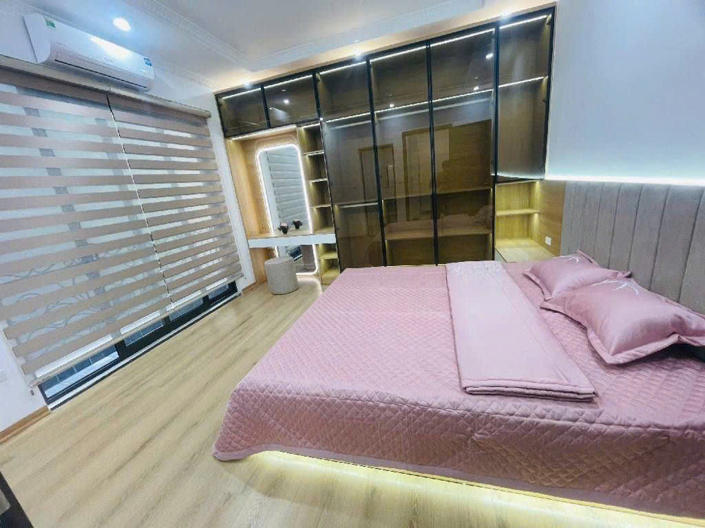 BÁN NHÀ NGOC THUỴ LONG BIÊN,OTO,NHÀ ĐẸP,NGÕ NÔNG RỘNG,GẦN CHỢ,TRƯỜNG,37M