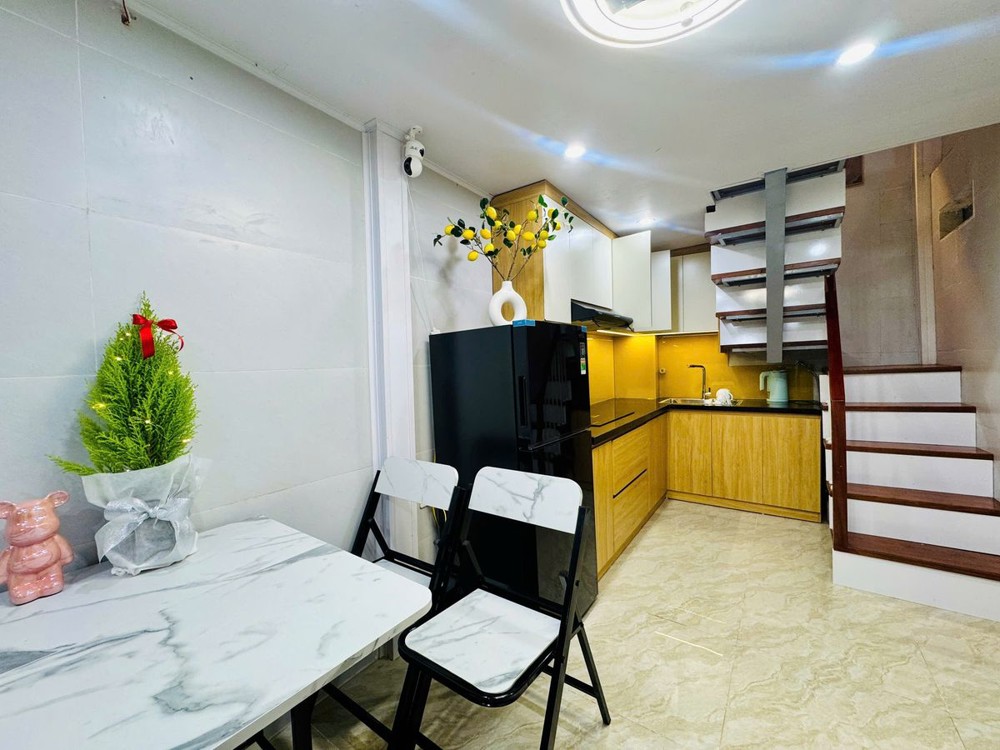 Bán Nhà  Ngõ Quỳnh 20m2.  3 tầng. mặt tiền 3.5m. giá  đẹp 3.96 tỷ Hai Bà Trưng Hà Nội