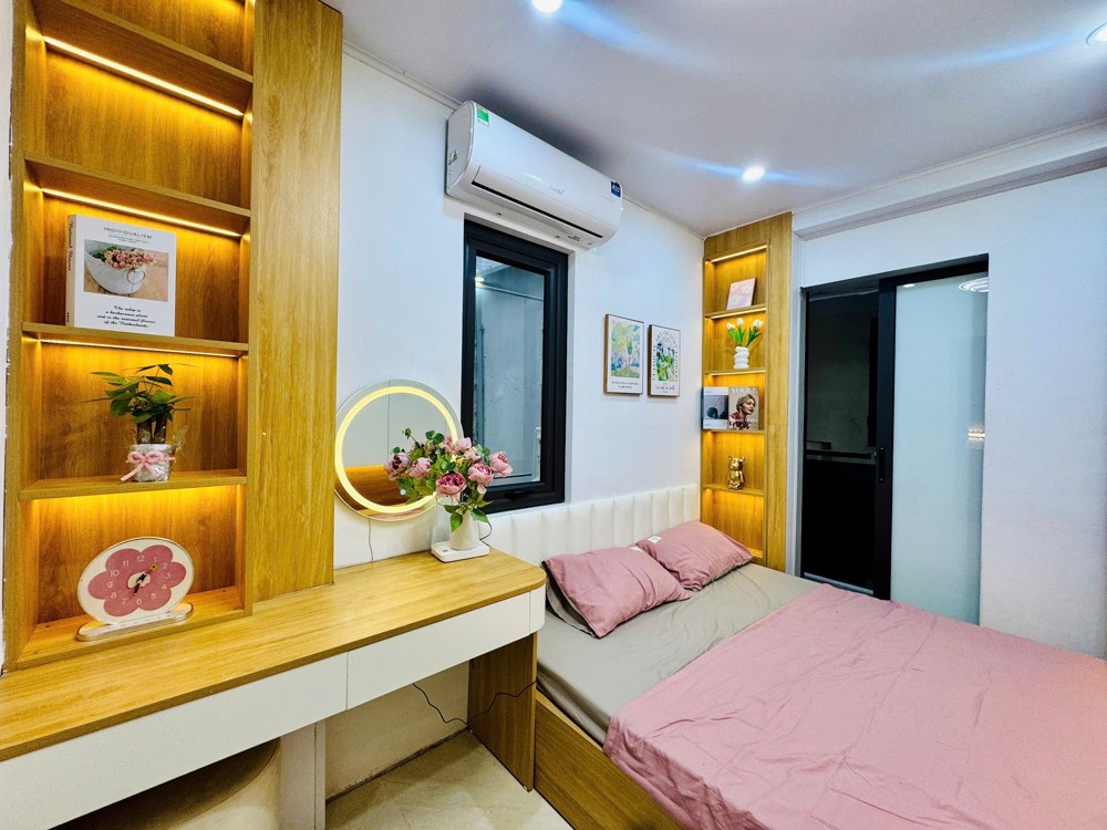 Bán Nhà  Ngõ Quỳnh 20m2.  3 tầng. mặt tiền 3.5m. giá  đẹp 3.96 tỷ Hai Bà Trưng Hà Nội