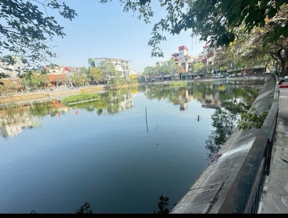 Duy nhất 1 căn dt rộng. Nhà ngõ 78 bồ đề. 45m x 5T chỉ 8t3 còn tl. LH 0936123469