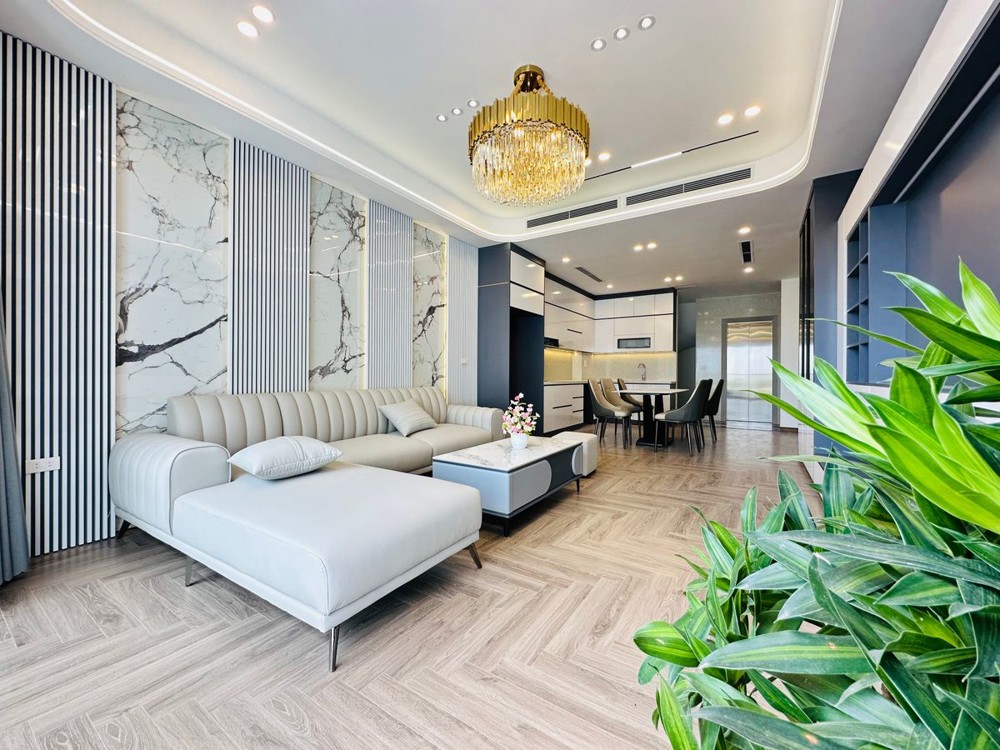 Bán Nhà Riêng Phố Nguyễn Văn Linh 63M2 X 6 Tầng X 12.2 Tỷ Long Biên Hà Nội