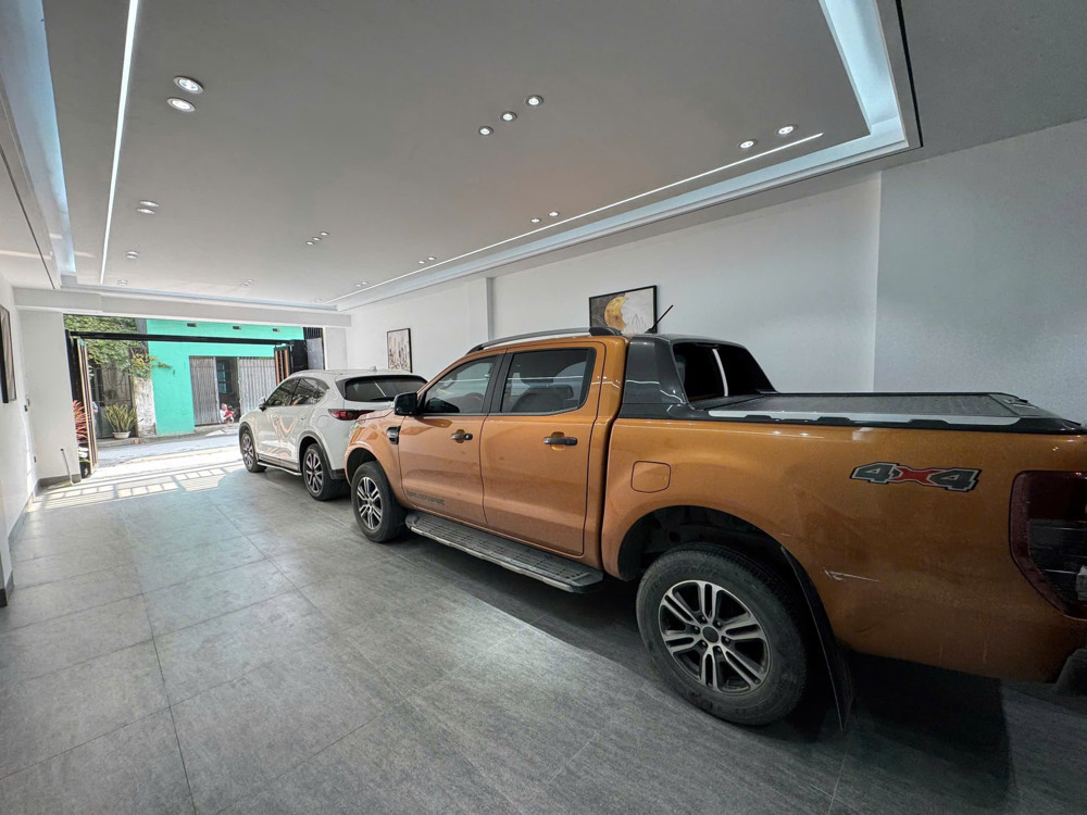 SIÊU PHẨM MẶT PHỐ 7 TẦNG Nguyễn Văn Linh  Nguyễn Văn Linh 86/90m2 X 26.9 tỷ Long Biên