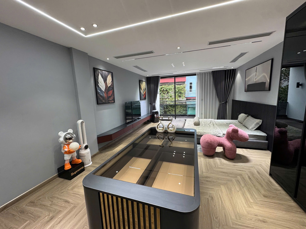 SIÊU PHẨM MẶT PHỐ 7 TẦNG Nguyễn Văn Linh  Nguyễn Văn Linh 86/90m2 X 26.9 tỷ Long Biên