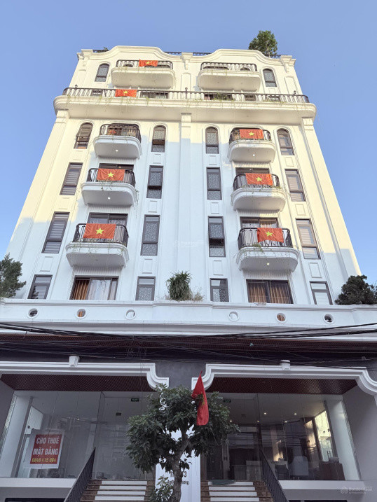 Bán Nhà Nhật Chiêu Tây Hồ - 210M 9 Tầng Thang Máy Ô Tô Tránh Vỉa Hè View Hồ Ở Cho Tây Thuê Ổn Định