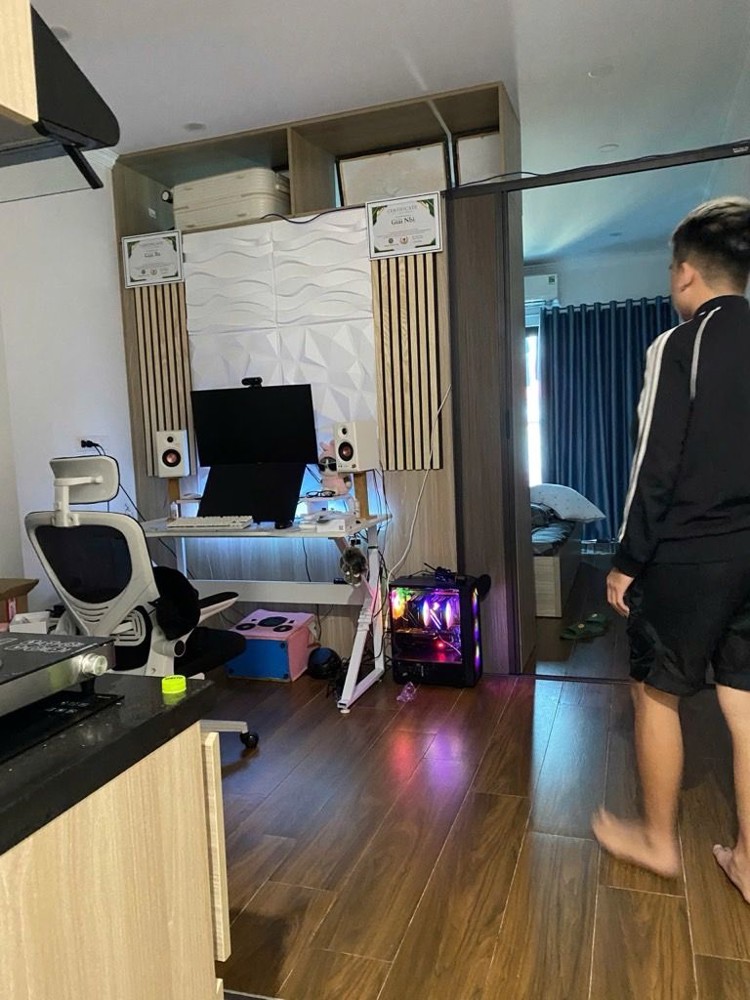 Ô Tô Lùi Cửa - Thoáng Trước Sau - Cách Phố 10M - 6 Tầng Thang Máy - 8 Phòng Víp - 500 Triệu/1năm