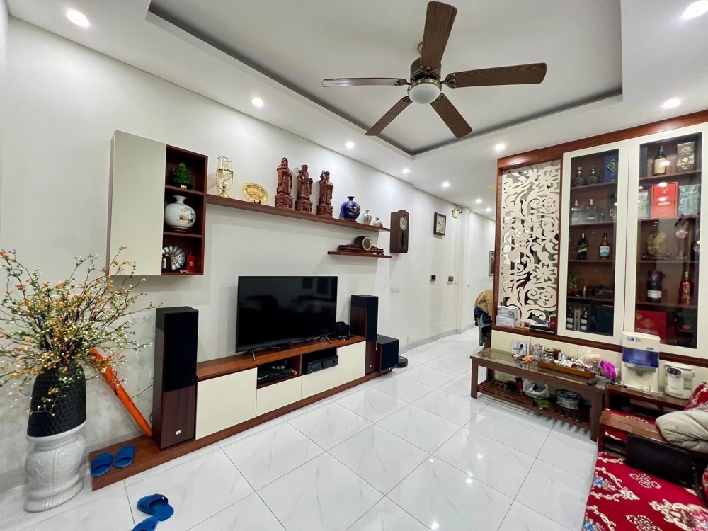 Nhà Phố Vương Thừa Vũ-55m*5tầng*4.5mMT-Ngõ ô tô, Kinh doanh, Full tiện ích. 14 tỷ