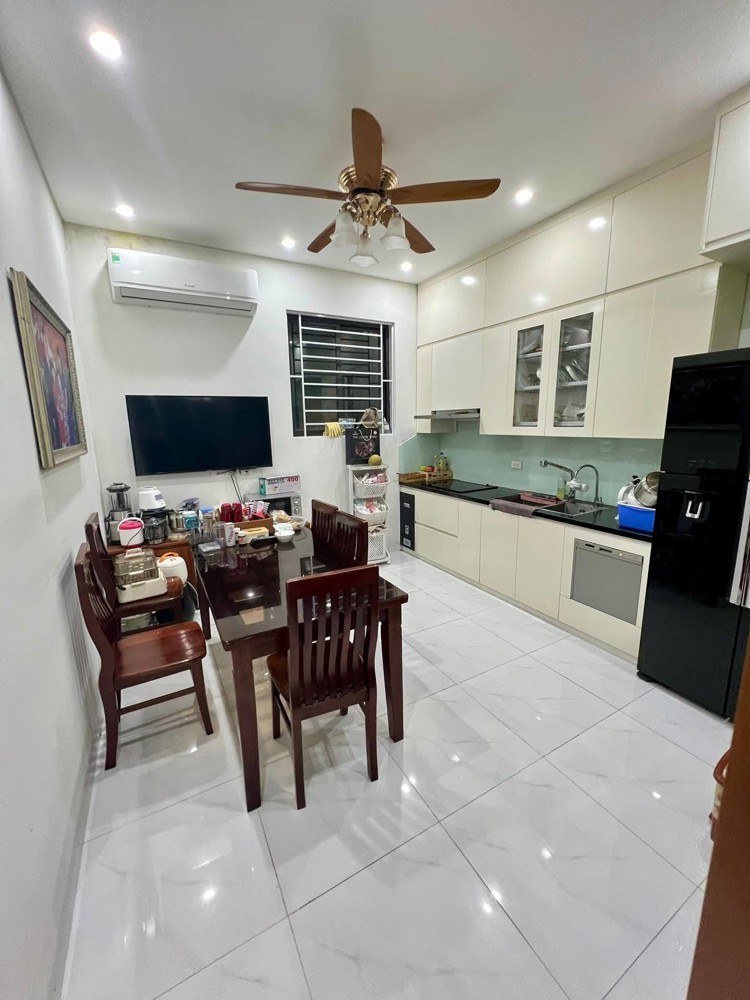 Nhà Phố Vương Thừa Vũ-55m*5tầng*4.5mMT-Ngõ ô tô, Kinh doanh, Full tiện ích. 14 tỷ