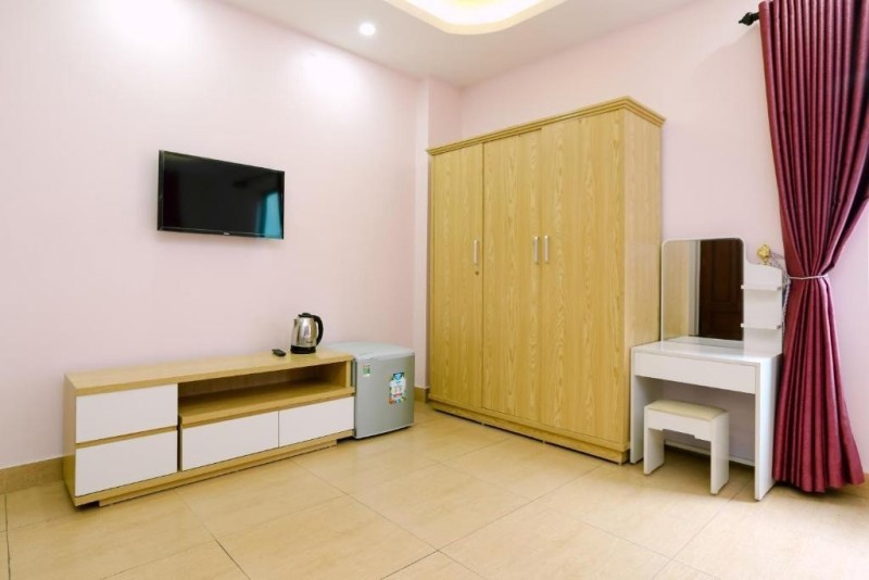 BÁN TÀO KHÁCH SẠN 7 TẦNG Phố Giáp Bát- Hoàng Mai 102m2 31.5 tỷ