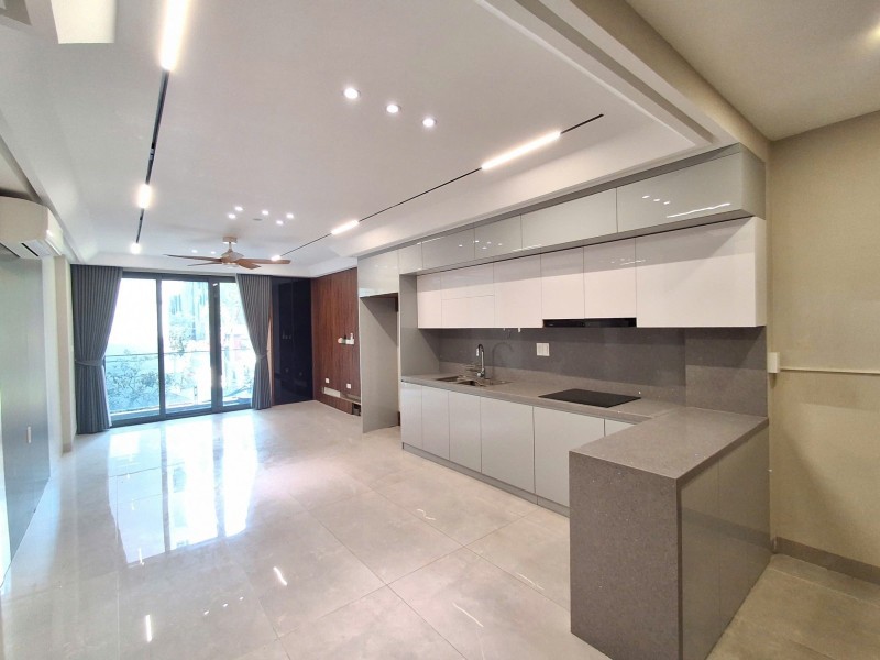 NHÀ ĐẸP FULL NỘI THẤT Ô TÔ ĐỖ CỬA- VÀO NHÀ Hồng Tiến-Bồ Đề 48m2 X 6 Tầng 15.5 tỷ Long Biên- Hà Nội