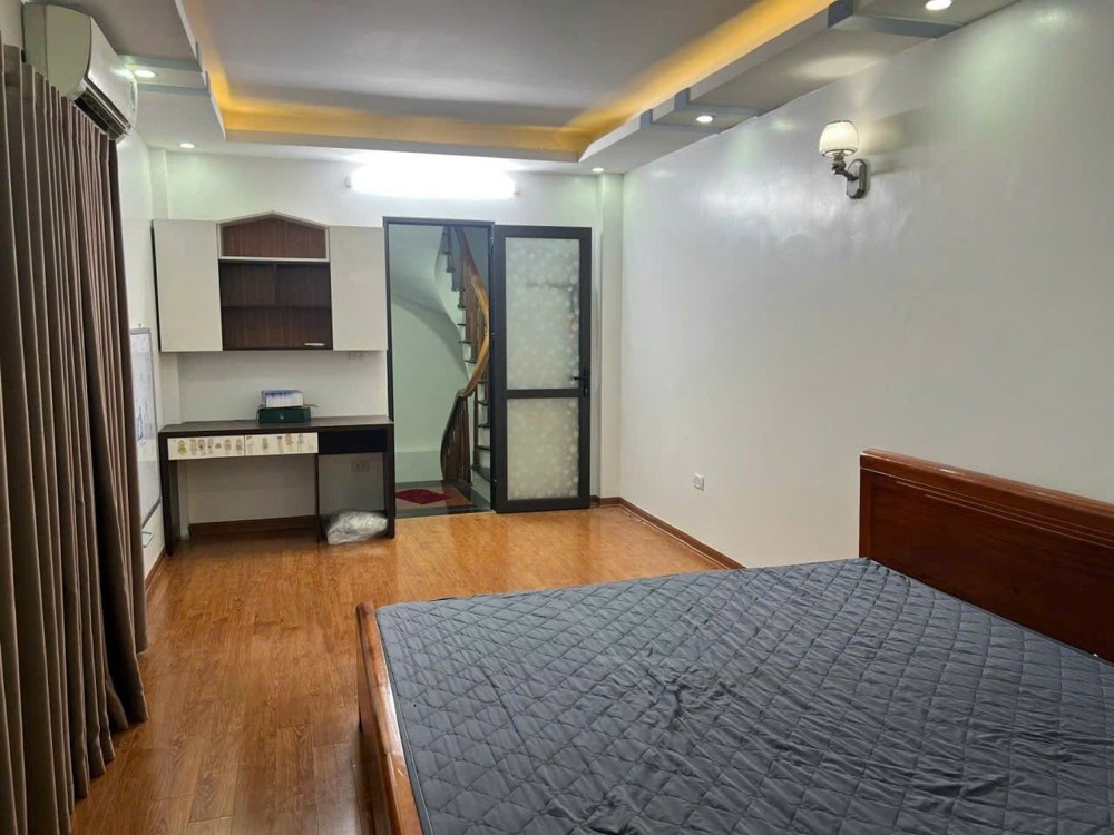 Bán Nhà Tam Trinh 33m2. 5 tầng. mặt tiền 4.1m. giá 7.1 Tỷ Hoàng Mai  Hà Nội