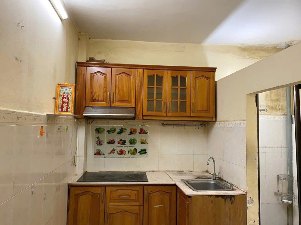 Nhà hẻm thẳng Tùng Thiện Vương P13Q8, Giá : 5 Tỷ (T/L)